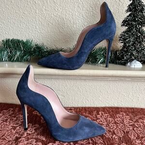 James Chan Women’s Anika Curvy Blue Suede Heels Size 6 Holiday Party Classic